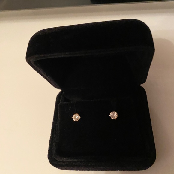 14KT DIAMOND EARRINGS YG .25CTS EACH / TOTAL .50 CTS G -H SI2 ROUNDS SCREW BACK - Picture 4 of 6